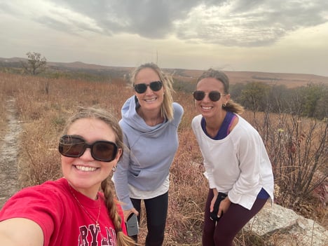 Ashley,_Holly,_&_Chrissie_on_Prairie_2-1